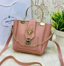 Elegant Pink Faux Shoulder Bag with Gold Chain Detailing