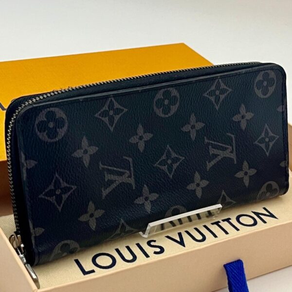Louis Vuitton Monogram Wallet – Luxury leather clutch for women