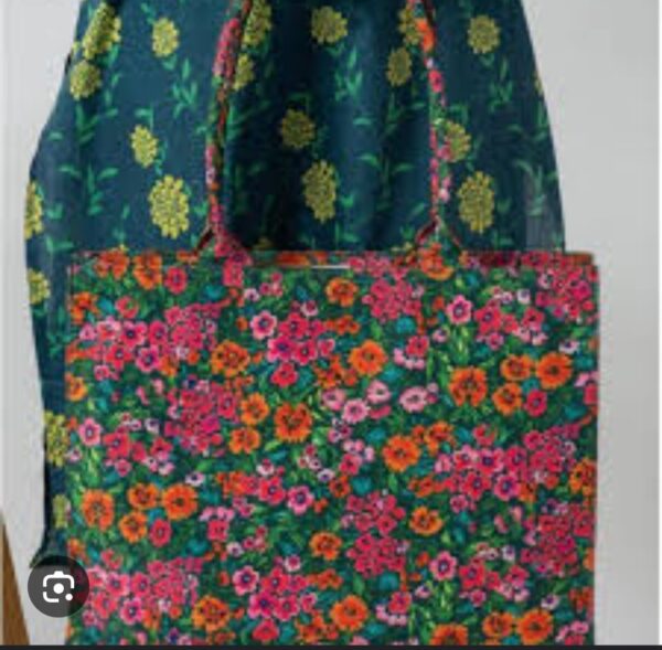 Colorful floral tote bag for women – stylish everyday handbag